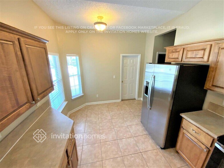 Building Photo - 2915 Majestic Oaks Ln