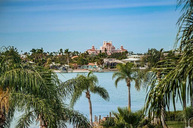 Building Photo - 6061 Bahia Del Mar Cir