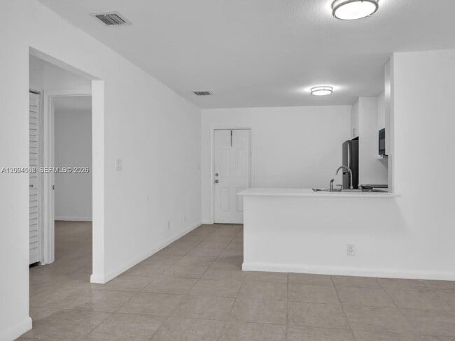 Building Photo - 241 NW 40th St