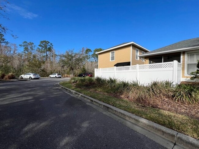 Building Photo - 14541 Cotswolds Dr