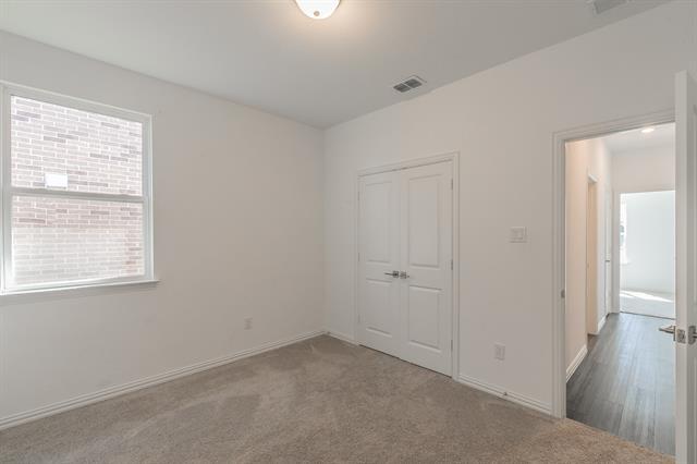 Building Photo - 1504 Escondido Dr