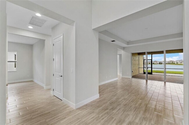 Building Photo - 5218 Liberty Ln