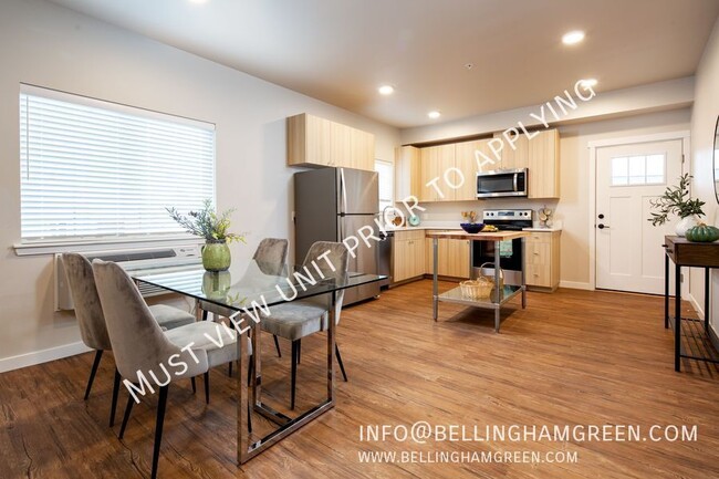 Building Photo - Move In Special - Financing Available - 3 ...