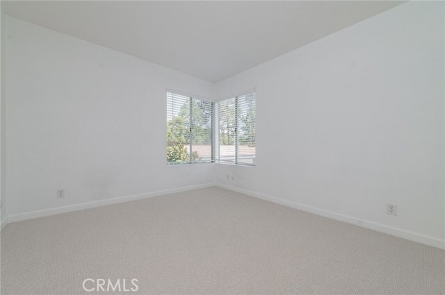 Building Photo - 259 Chesterfield