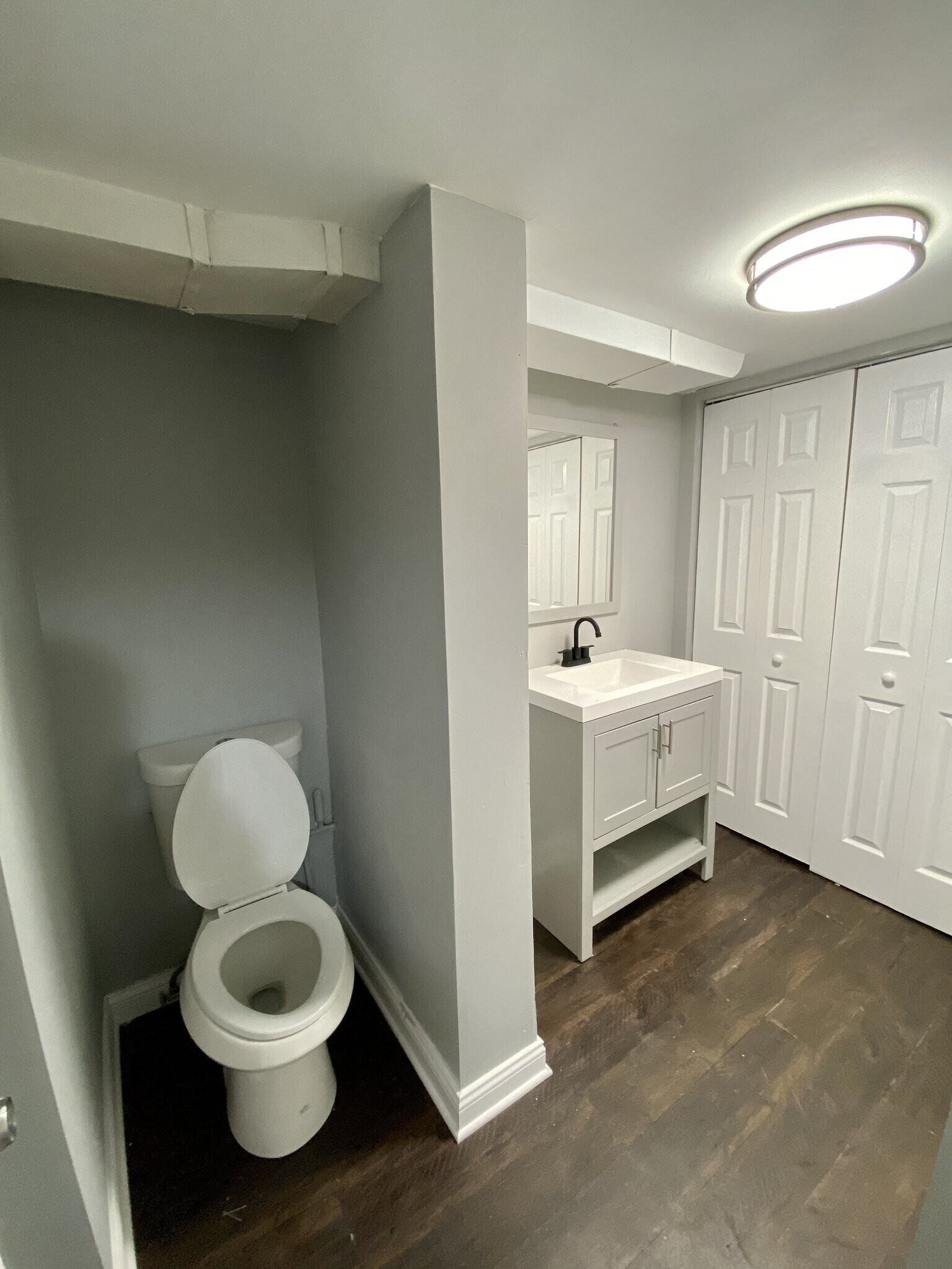 Building Photo - 5639 S Fairfield Ave