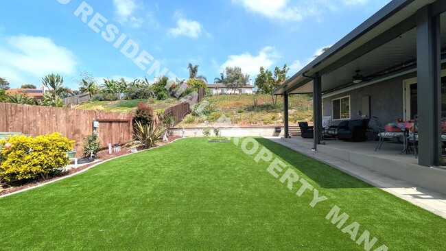 Building Photo - 2806 Atadero Ct