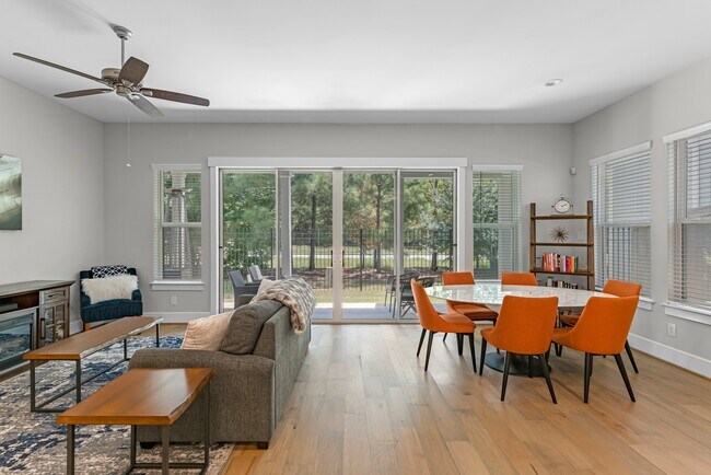 Building Photo - 11 Thorpe Ln