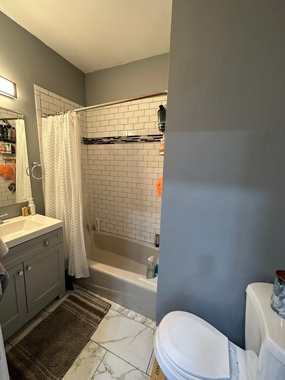 Building Photo - 3 Balmoral Park