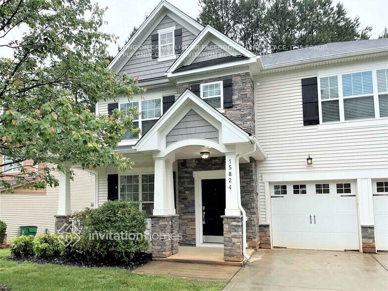 Building Photo - 15824 Homecoming Way