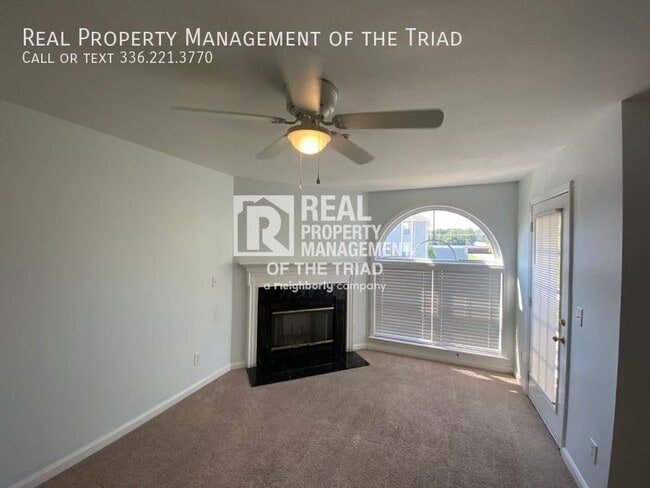 Building Photo - 5012 Lawndale Dr