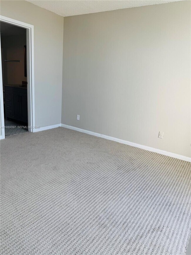 Building Photo - 13499 Biscayne Blvd