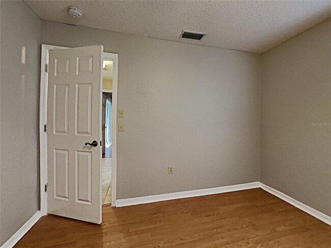 Building Photo - 14638 Coronado Dr
