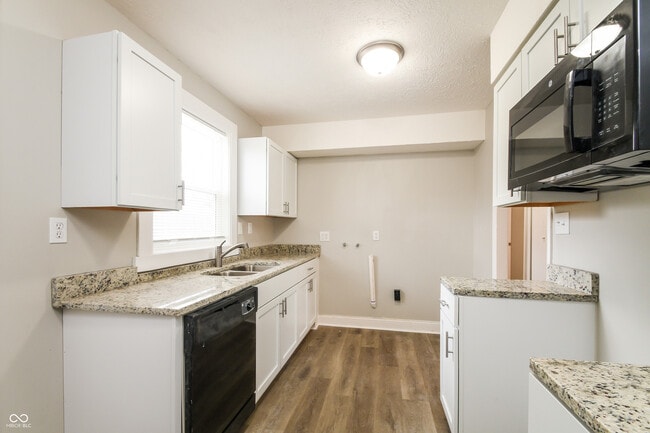 Building Photo - 4917 Barlow Dr