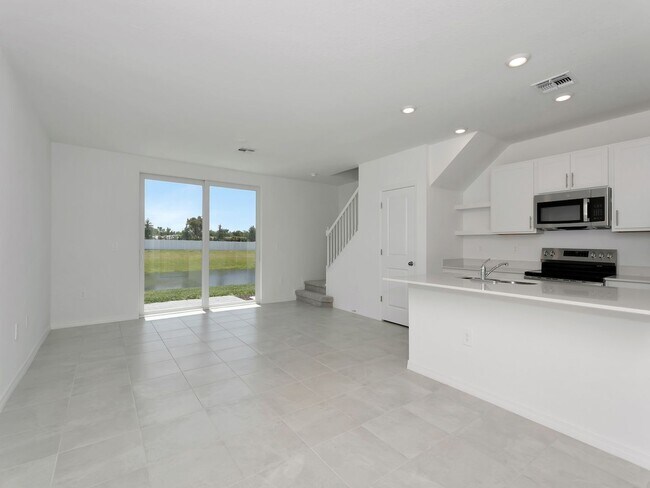 Building Photo - Brand-New 3BR/2.5BA Townhouse for Rent in Lakewood Ranch — $2,300/Month, Internet & Lawn Care Inc...