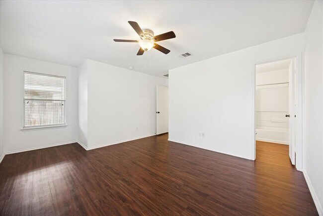 Building Photo - 11304 Autumn Ash Dr