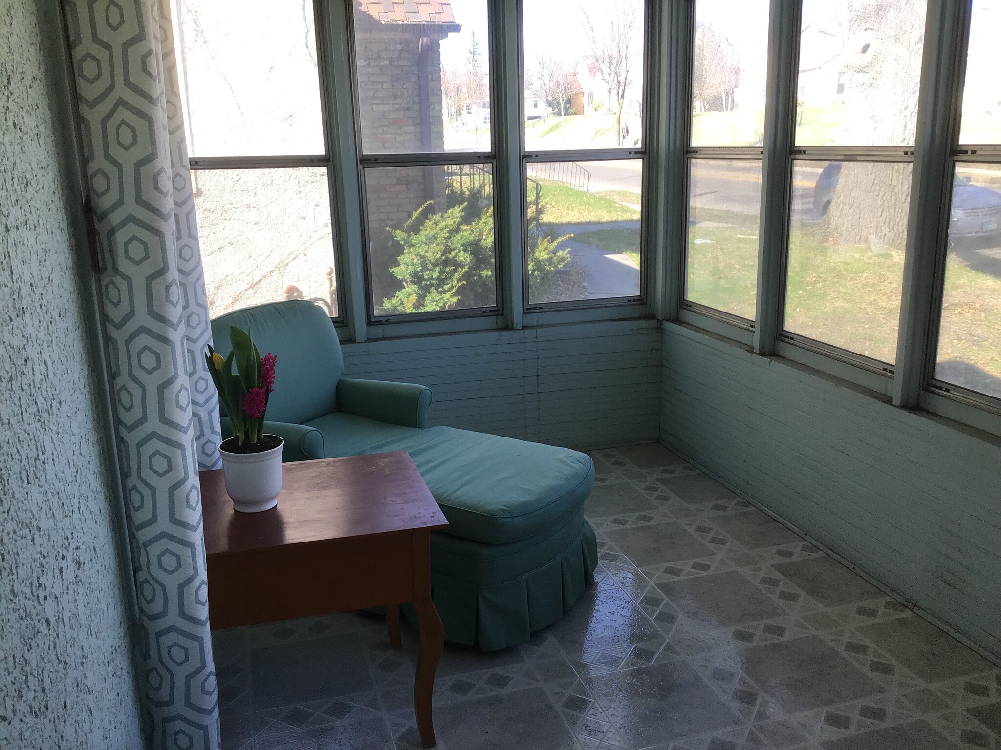 3-Season Porch - 4636 Cedar Ave