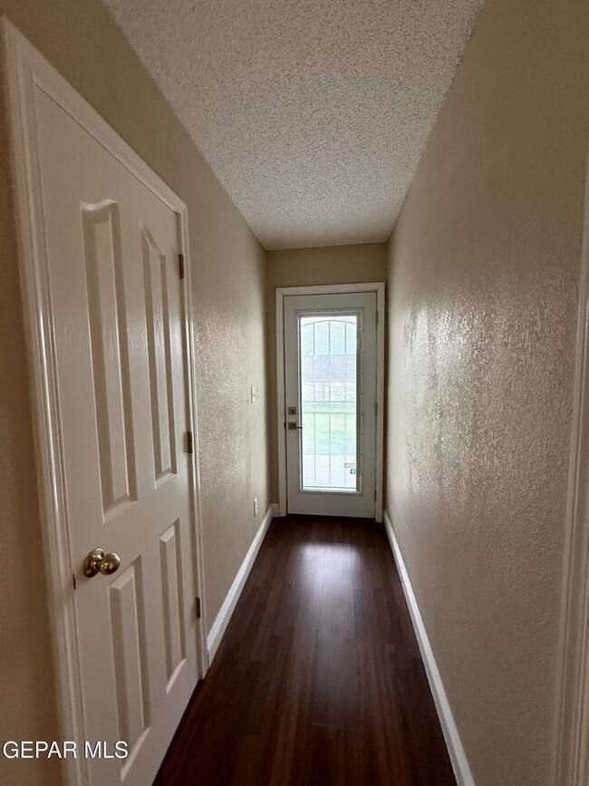 Building Photo - 14036 Volcanic Rock Dr