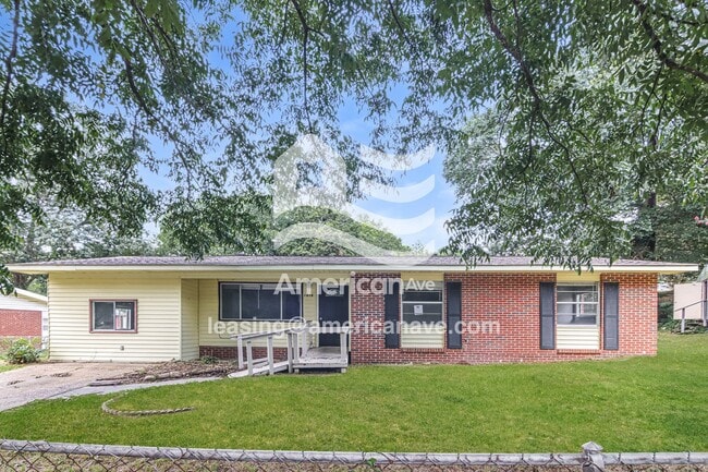 Building Photo - 1816 Wellborn Dr