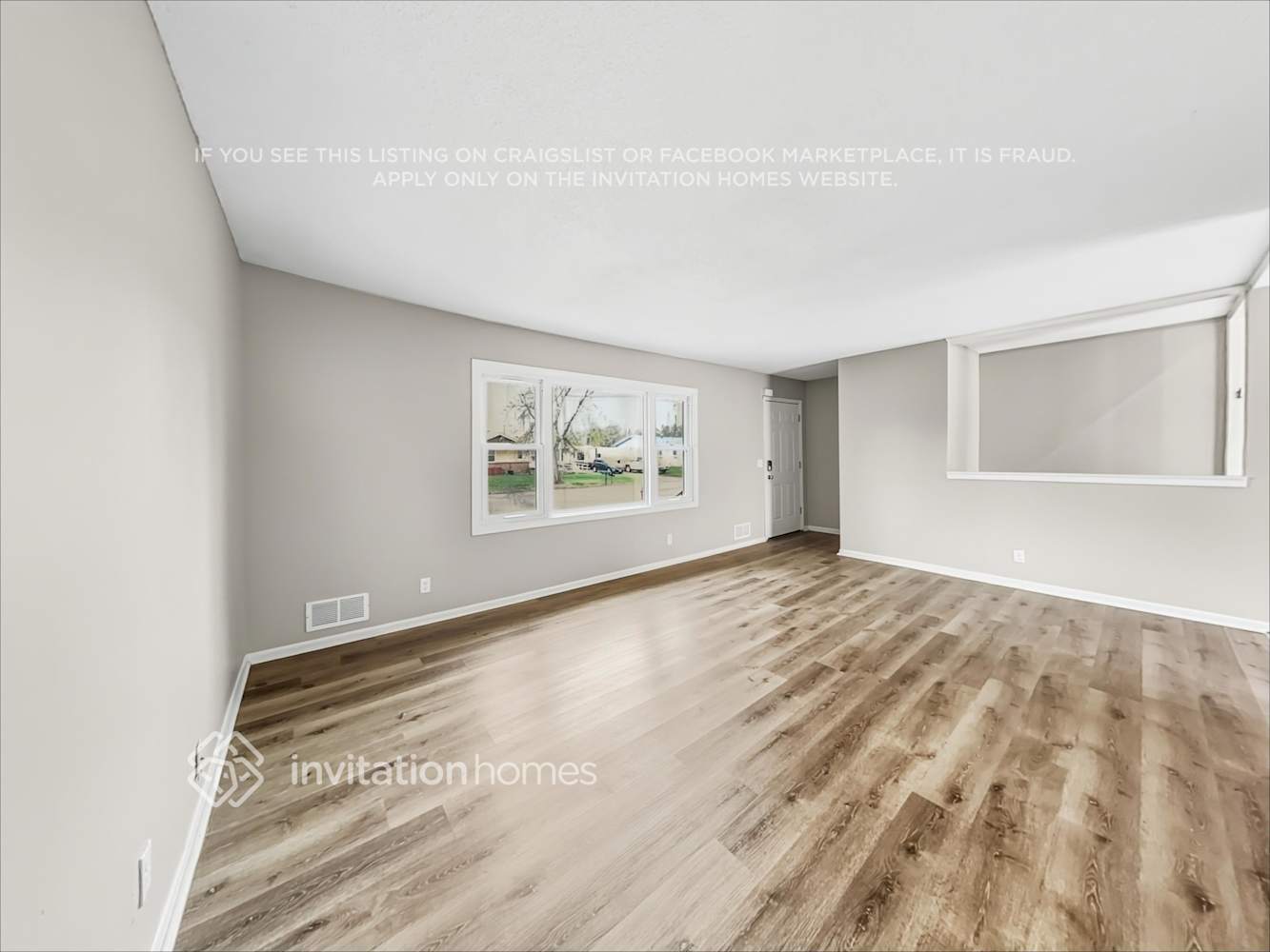 Building Photo - 224 Oak Park Dr NE