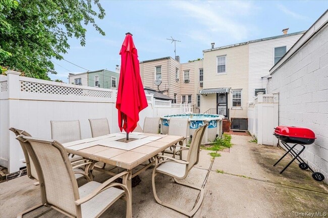 Building Photo - 69-06 79th St