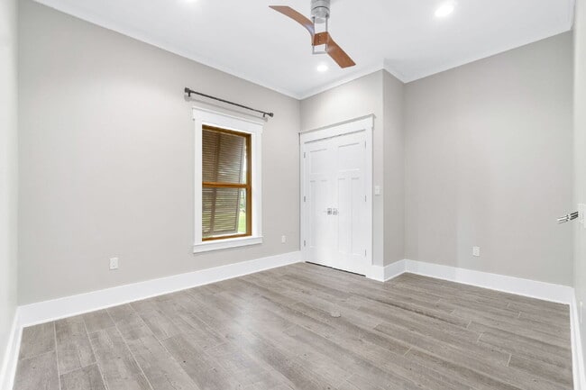 Building Photo - 52 Okahatchee Cir SE