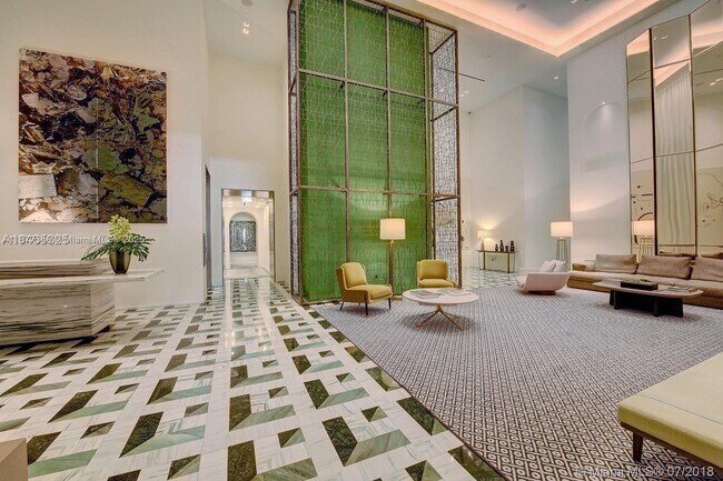 Building Photo - 801 S Miami Ave
