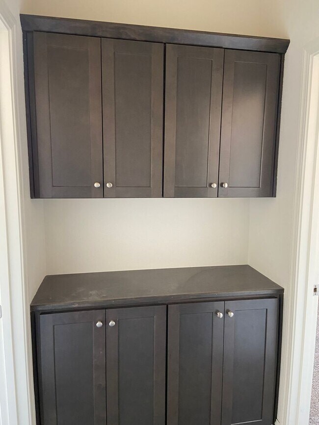 Building Photo - 4 Bedroom home located in Northside Visalia! Available Soon!