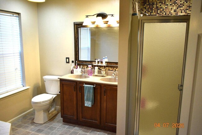 Building Photo - 1244 Rosemont Terrace