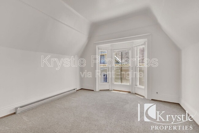Building Photo - 1130 Marin St