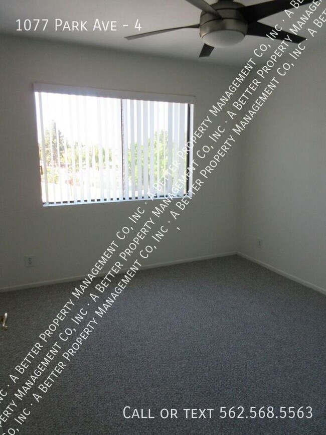 Building Photo - 1077 Park Ave