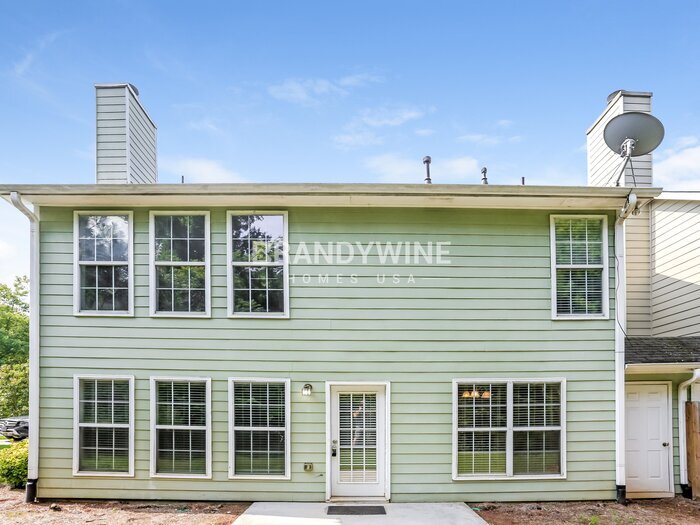 Building Photo - 1324 Gates Cir SE