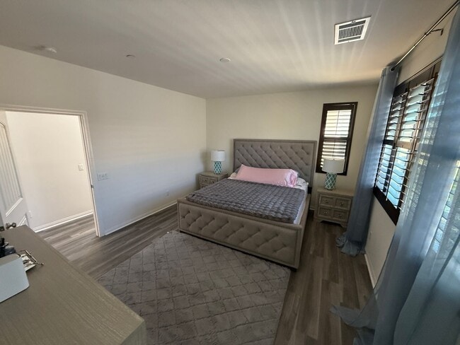 Building Photo - Charming 3-Bedroom Home in Gated Canyon Co...