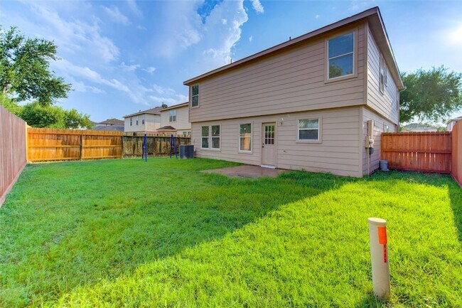 Building Photo - 6422 Mildenhall Ct