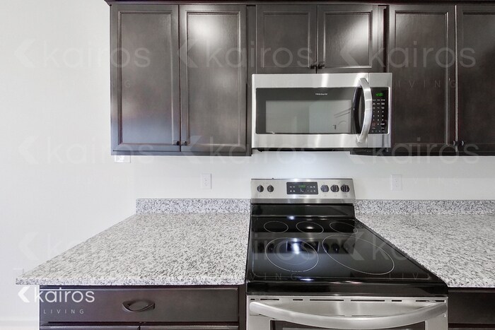 Building Photo - 205 Foggy Ln