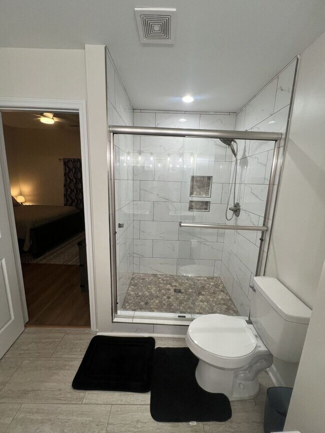 Building Photo - Totally Renovated Arts and Crafts Bungalow...