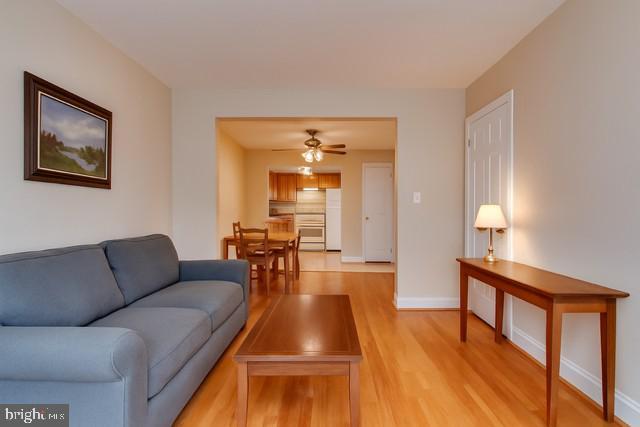 Building Photo - 726 3rd St NE