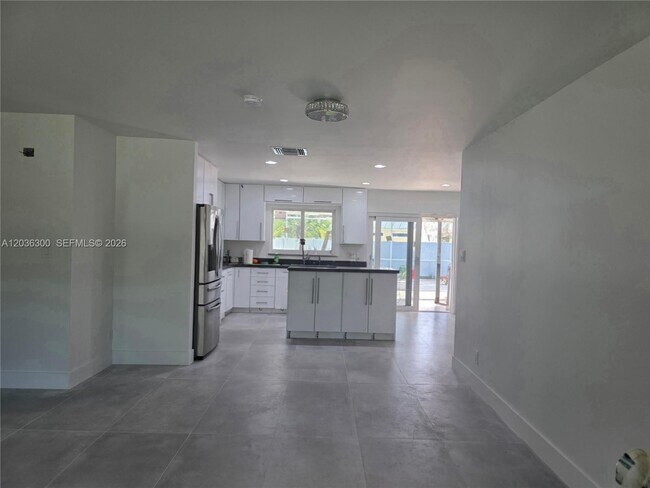 Building Photo - 1565 Thumb Point Dr