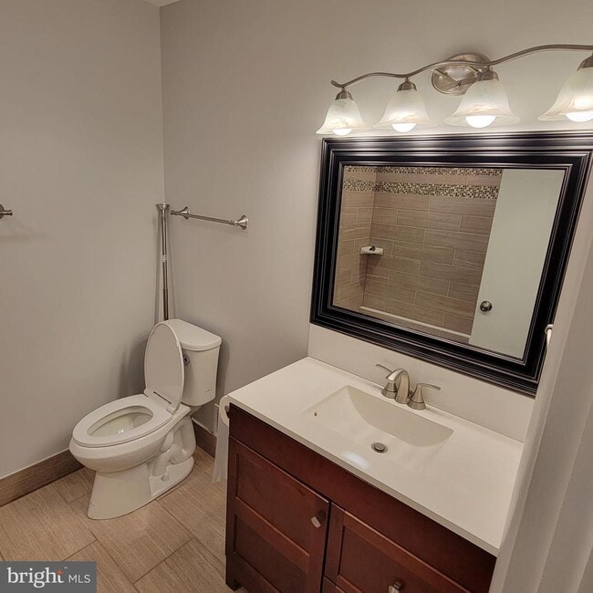 Building Photo - 18320 Metz Dr