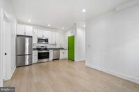 Building Photo - 633 N 64th St