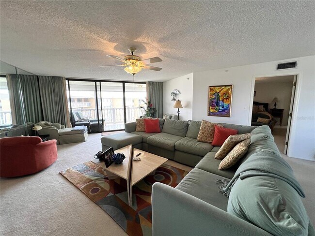 Building Photo - 6650 Sunset Way