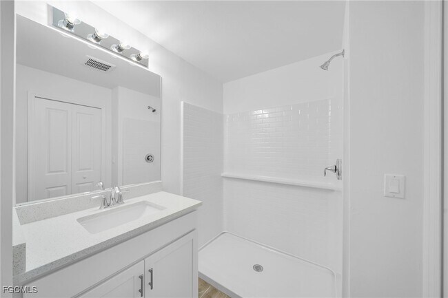 Building Photo - 3010 11th St SW