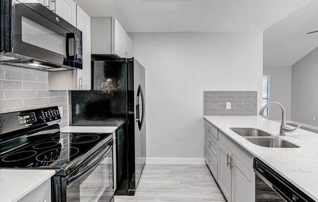 Building Photo - 1603 Dale Cove