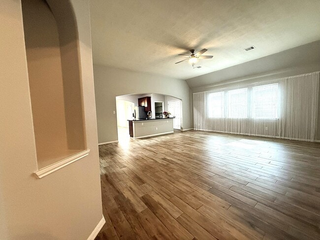 Building Photo - 14322 Heath Falls Ln