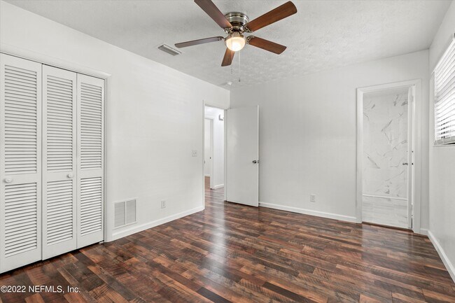Building Photo - 5092 Harvey Grant Rd