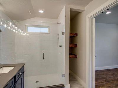 Building Photo - 3806 Carolyn Rd