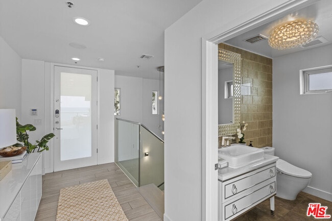 Building Photo - 26508 Latigo Shore Dr