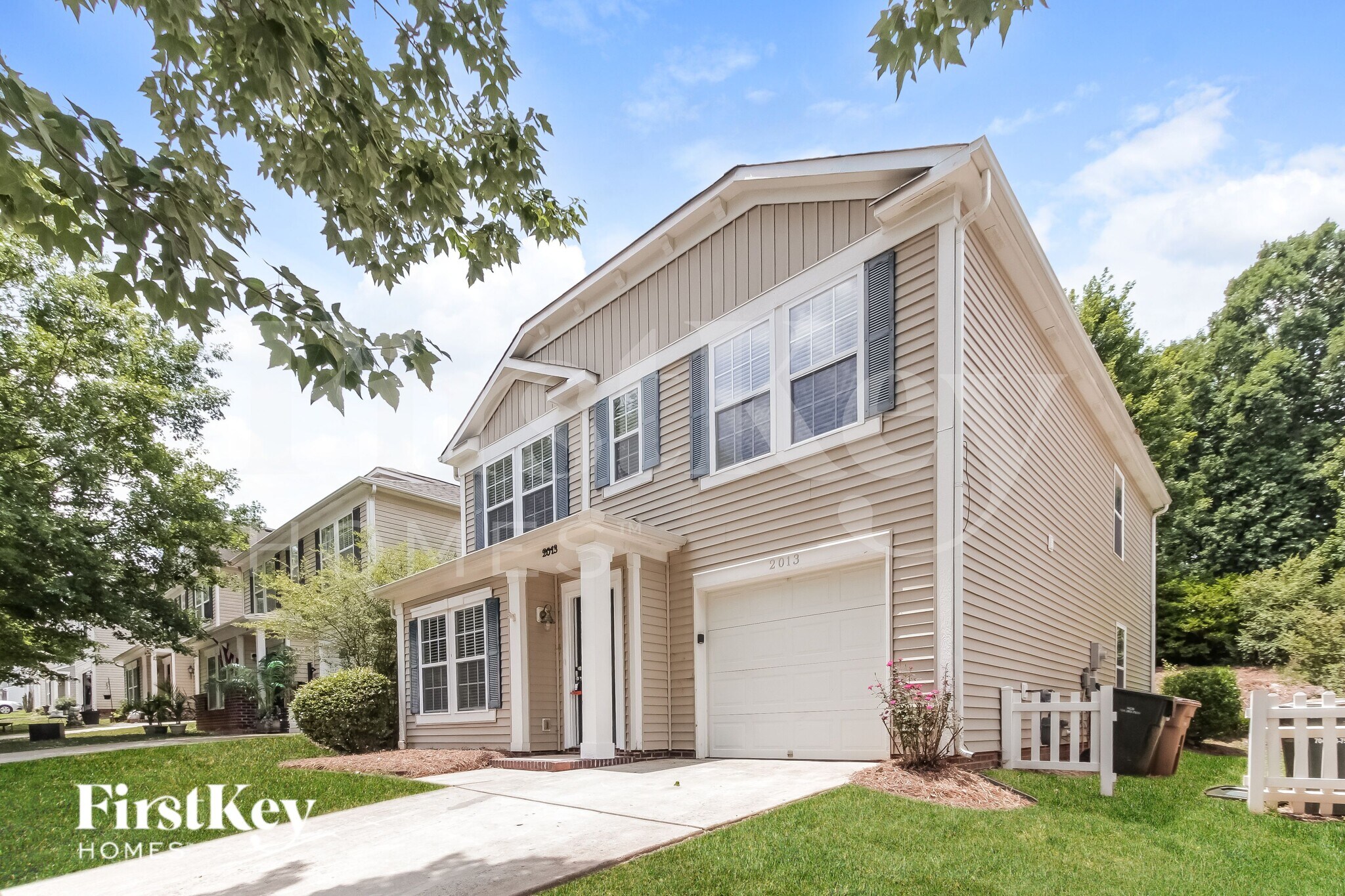 Building Photo - 2013 Dunsmore Ln