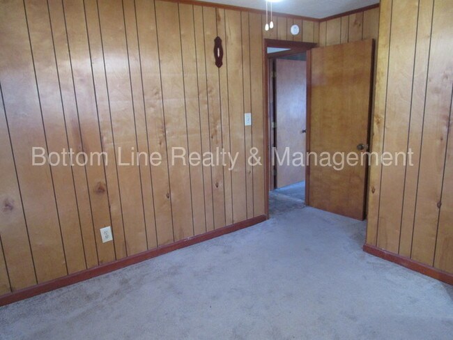 Building Photo - 7114 Mack St