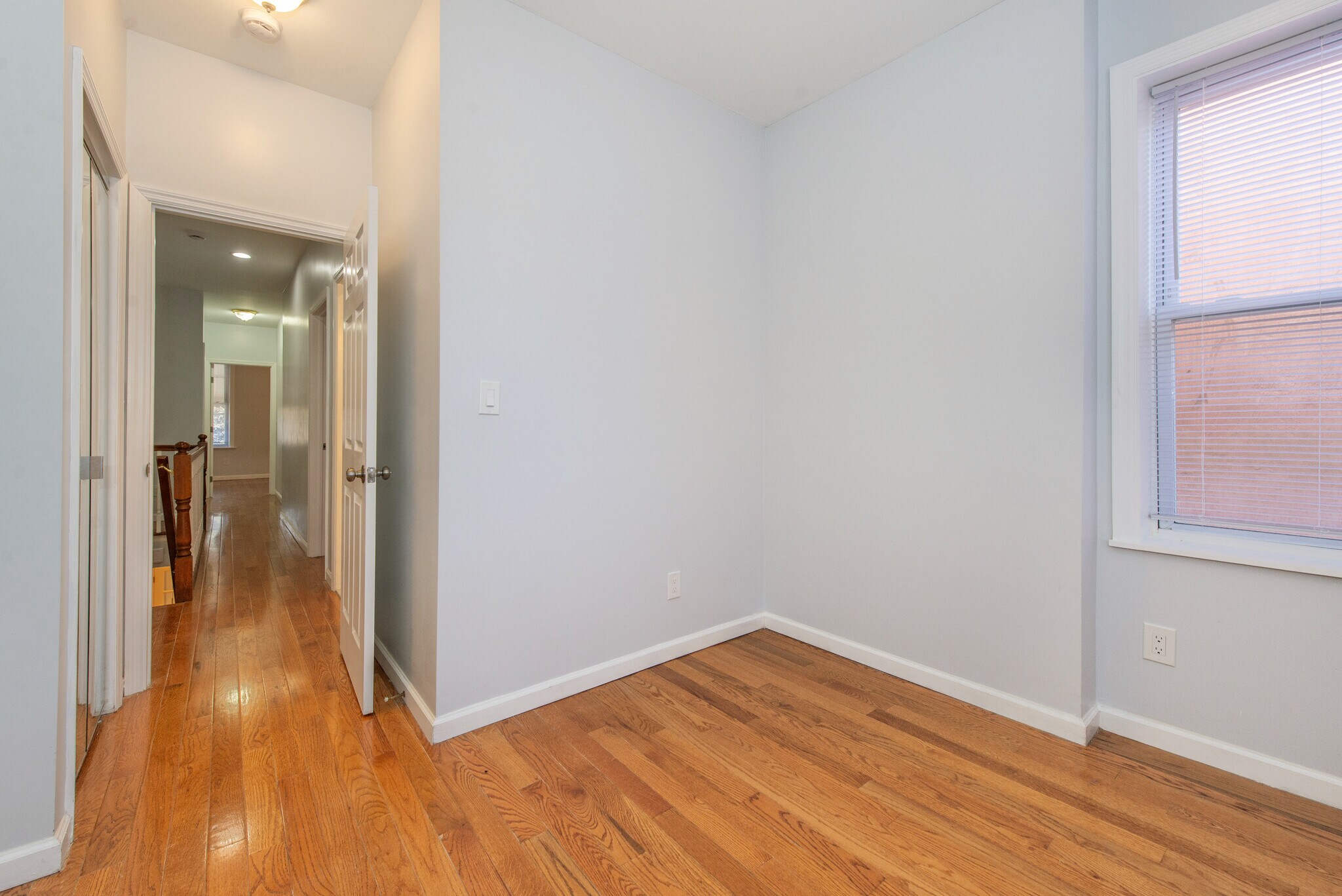Building Photo - 47 Burnet St