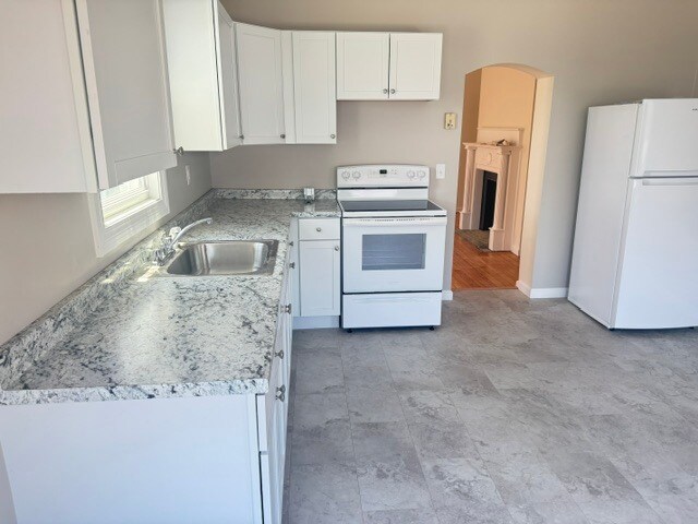 Kitchen 2 - 286-288 Grove St